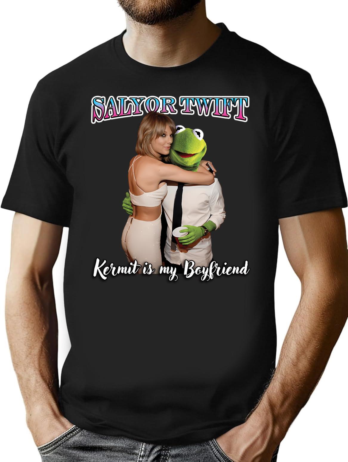 A Frog Is My Boyfriend Parody Shirt T-Shirt - Black