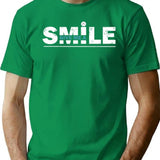 Give Me A Smile. Simple Quote. Vintage. T-Shirt - Green